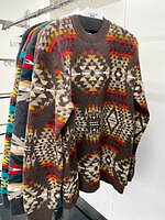 ジュンヤ ワタナベ マン×ペンドルトン、“ネイティブ・アメリカン柄”のジャケット＆モヘアニットなど｜写真1