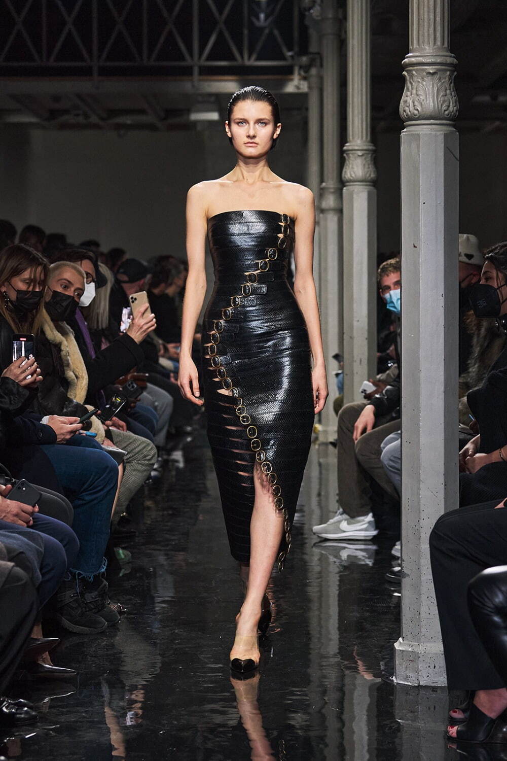 アライア(ALAÏA) 2022年秋ウィメンズコレクション  - 写真25