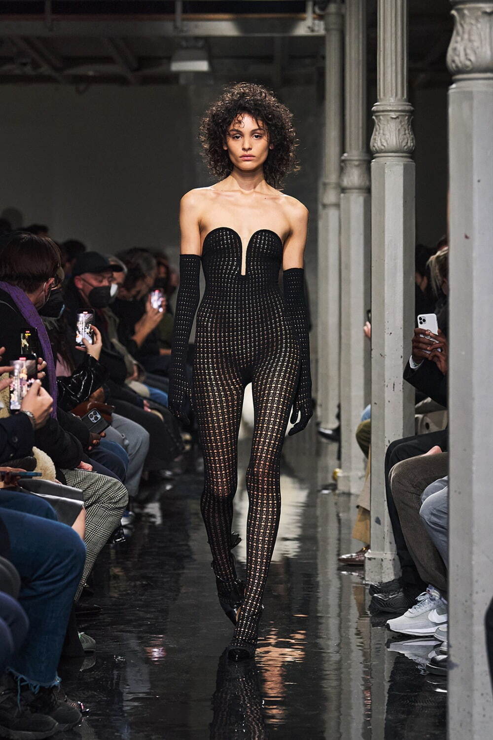 アライア(ALAÏA) 2022年秋ウィメンズコレクション  - 写真30