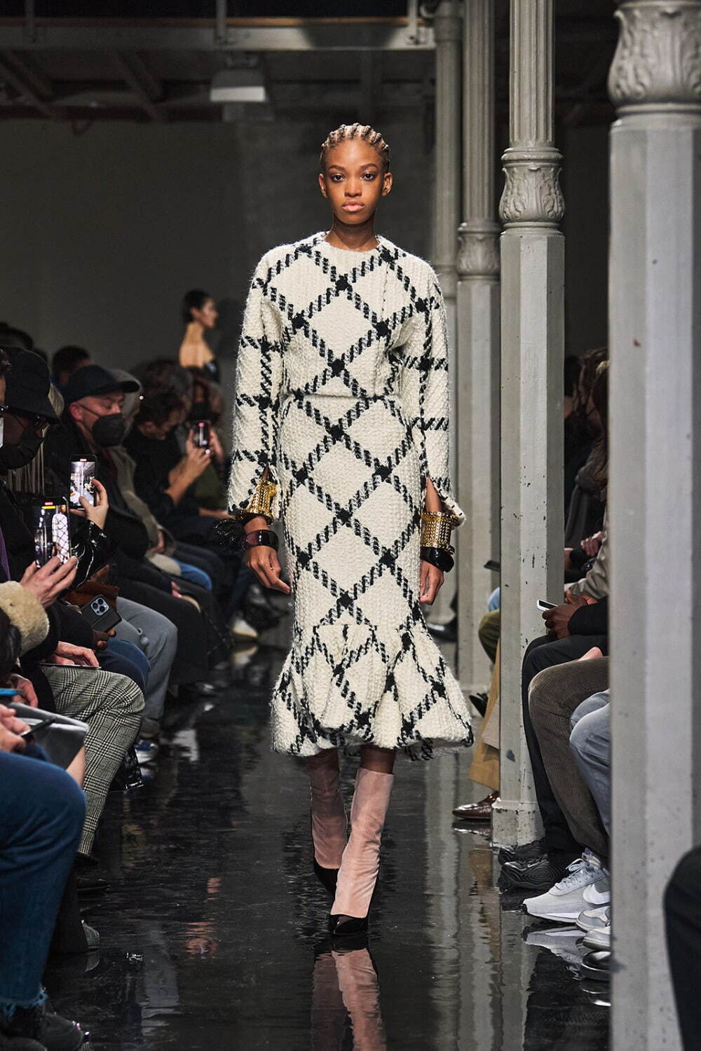 アライア(ALAÏA) 2022年秋ウィメンズコレクション  - 写真33