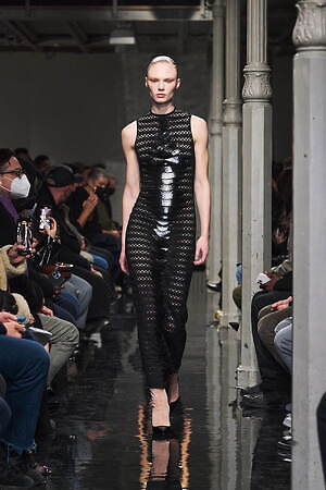 アライア(ALAÏA) 2022年秋ウィメンズコレクション  - 写真24