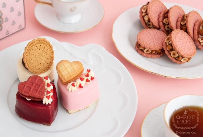 Q-pot CAFE.“ハート型”ムースケーキ＆ビスケットティラミスなど