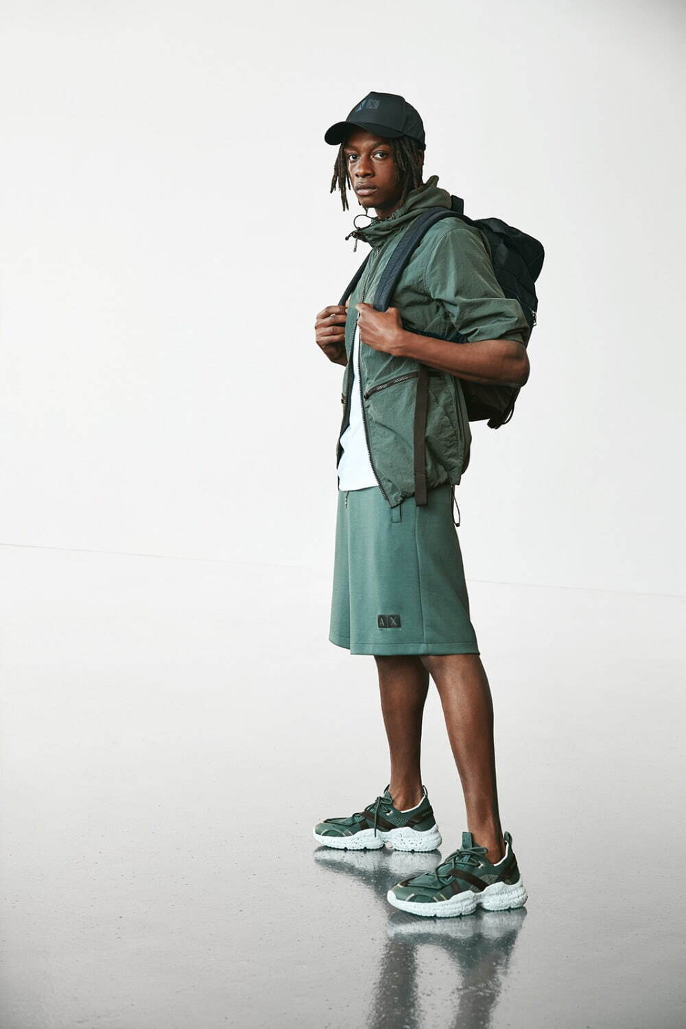 A|X アルマーニ エクスチェンジ 2022年春夏｜ ボンバージャケット