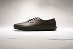 ヴァンズ(Vans) オーセンティック｜写真1