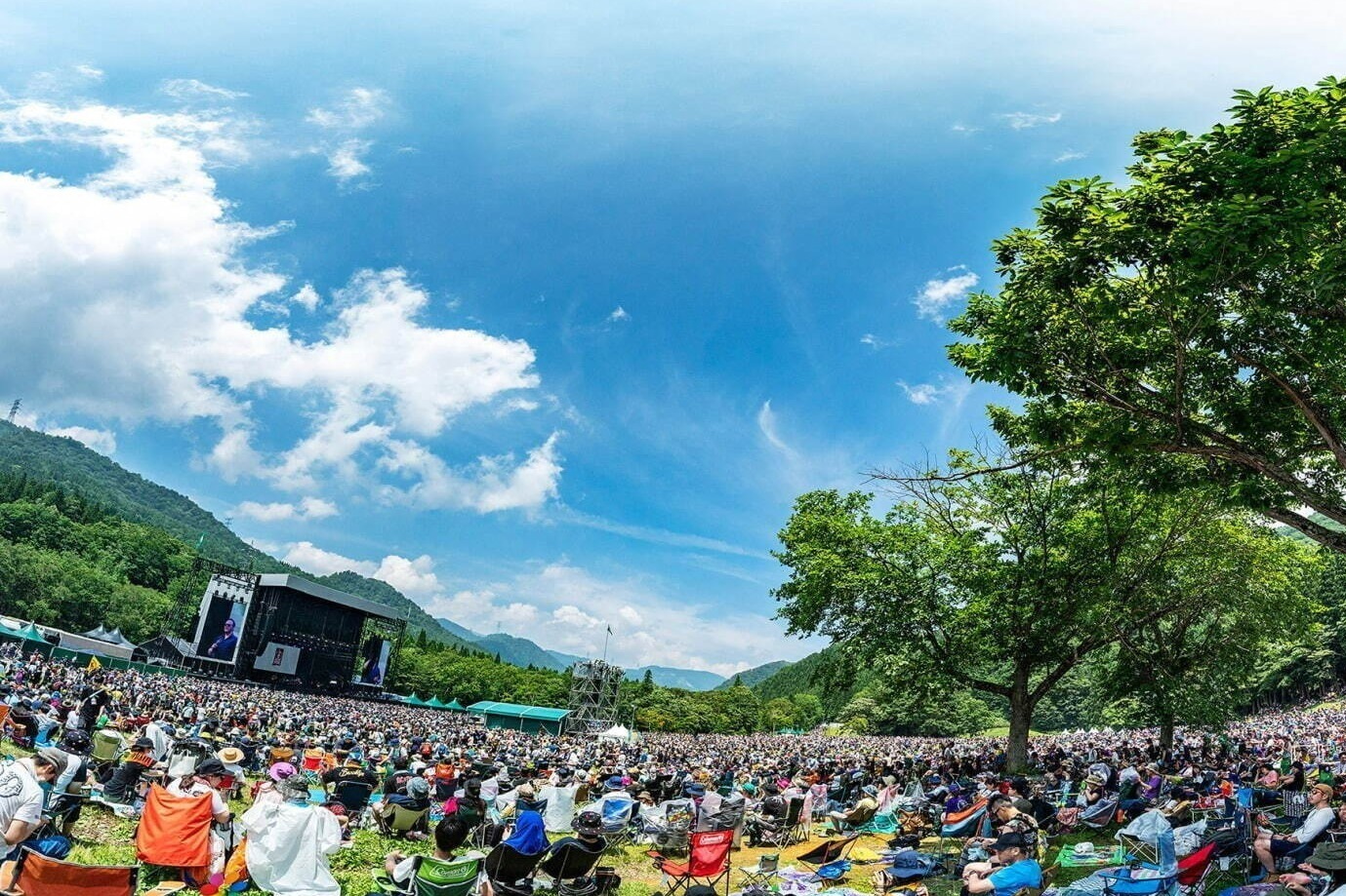 フジロック｜音楽フェス「フジロックフェスティバル '22」新潟で、ジャック・ホワイトやホールジー