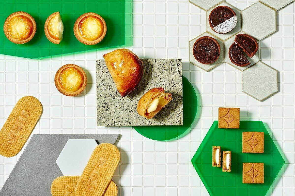 ベイク チーズタルト(BAKE CHEESE TART), プレスバターサンド(PRESS BUTTER SAND), リンゴ(RINGO) ベイク ザ ショップ｜写真1