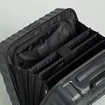 トゥミ×ユナイテッドアローズ"コンパクト＆収納力抜群"トートやマットブラックのキャリー｜写真9