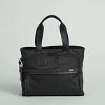 トゥミ×ユナイテッドアローズ"コンパクト＆収納力抜群"トートやマットブラックのキャリー｜写真2