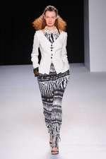 タエアシダ 2014年春夏コレクション - 柄と素材で創る大人のリゾートスタイル｜写真20