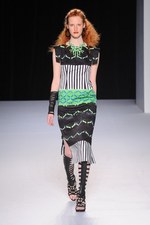 タエアシダ 2014年春夏コレクション - 柄と素材で創る大人のリゾートスタイル｜写真23