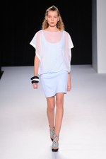 タエアシダ 2014年春夏コレクション - 柄と素材で創る大人のリゾートスタイル｜写真48