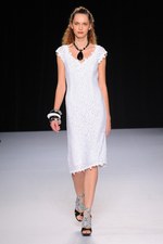 タエアシダ 2014年春夏コレクション - 柄と素材で創る大人のリゾートスタイル｜写真52