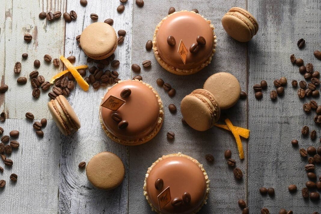 フレデリック・カッセル"ほろ苦コーヒー"のタルトや"花モチーフ"のバレンタイン限定ケーキ