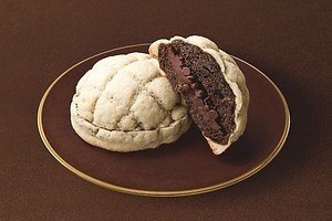 ローソンからゴディバ監修の新作チョコレートスイーツ、ショコラメロンパンなど新作パンも｜写真3