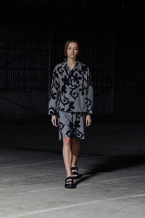 ミディウミソリッド(MIDIUMISOLID) 2022年春夏ウィメンズ&メンズコレクション  - 写真1