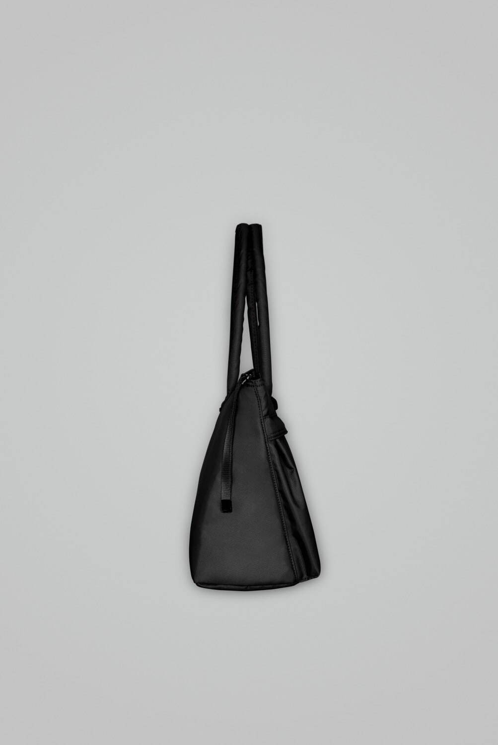 ハイク×ポーターのコラボヘルメットバッグ - ブラック＆くすみカラーの全3色、キーケース付き｜写真27