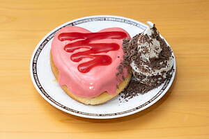 コメダ珈琲店(Komeda's coffee), ゴディバ(GODIVA) シロノワール きゅんハート｜写真1
