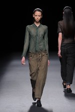 ジェイエヌビーワイ 2014年春夏コレクション - 時を経た美しさを、構築的に表現｜写真23