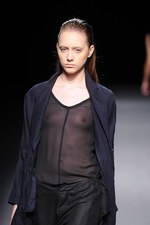 ジェイエヌビーワイ 2014年春夏コレクション - 時を経た美しさを、構築的に表現｜写真39