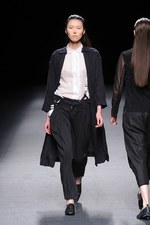 ジェイエヌビーワイ 2014年春夏コレクション - 時を経た美しさを、構築的に表現｜写真52