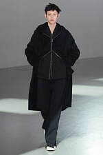 アタッチメント 2022年秋冬コレクション、本質を追求した洋服作り｜写真40