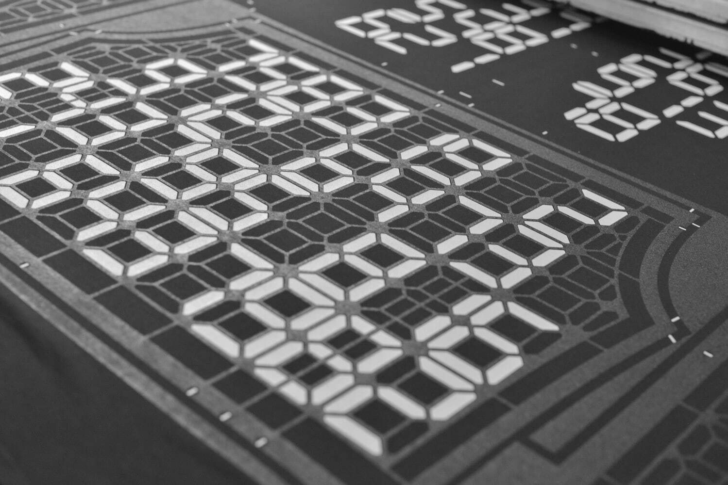 A-POC ABLE ISSEY MIYAKE《TYPE-Ⅱ Tatsuo Miyajima project》2022年 © ISSEY MIYAKE INC.［参考作品］