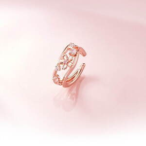 4°C春の新作「Sakura Collection」春風に踊る桜を表現した