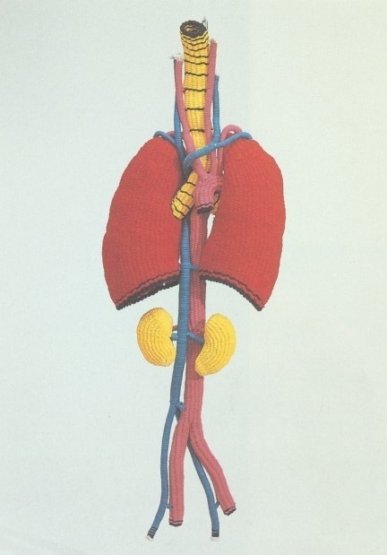 小名木陽一《肺と腎臓》1975年 京都市美術館蔵