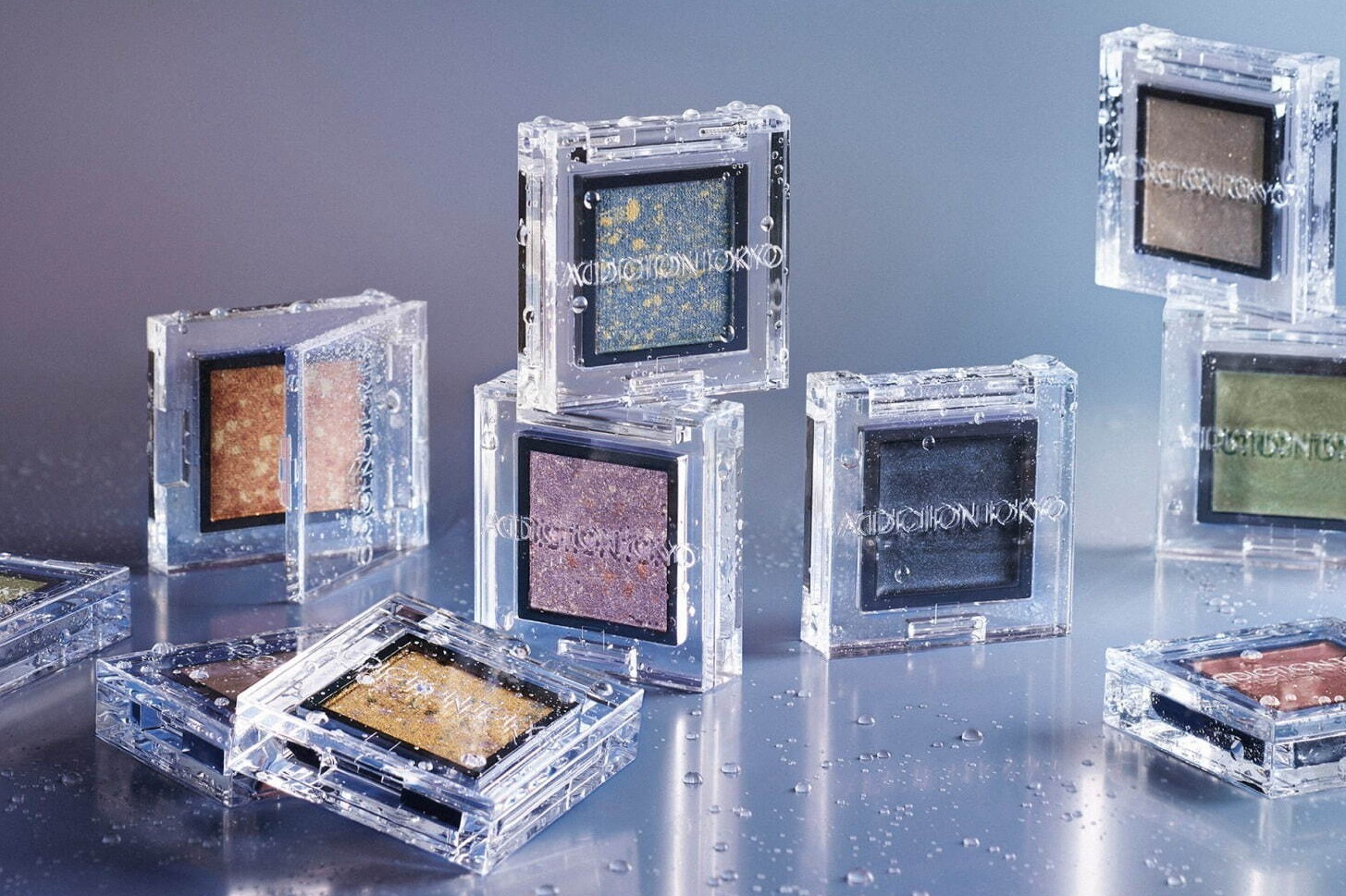 アディクション2022年夏コスメ、「雨」から生まれたマーブル模様アイシャドウ＆雨粒入りネイル