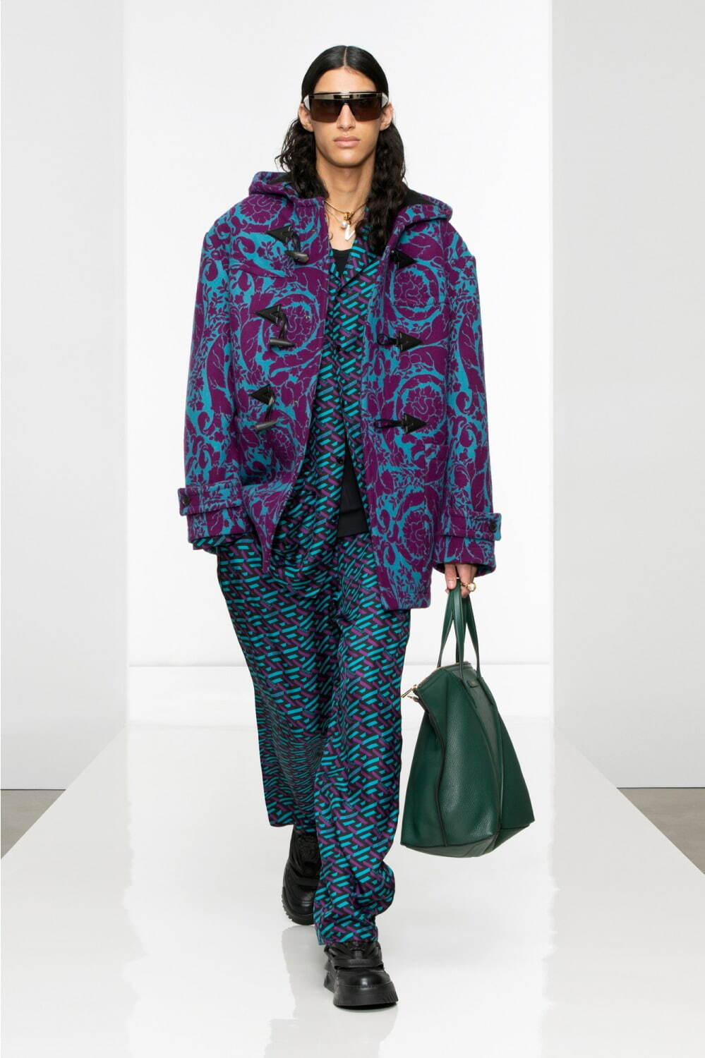 ヴェルサーチェ(VERSACE) 2022-23年秋冬メンズコレクション