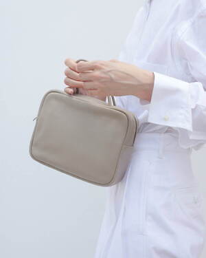 アエタ(Aeta) 2021-22年秋冬ウィメンズ&メンズコレクション  - 写真8