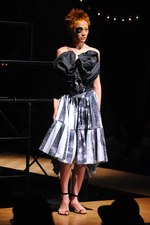 ノゾミイシグロ オートクチュール＆タンバリン 2014年春夏コレクション - 平和を問う｜写真2