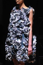 ノゾミイシグロ オートクチュール＆タンバリン 2014年春夏コレクション - 平和を問う｜写真55