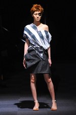 ノゾミイシグロ オートクチュール＆タンバリン 2014年春夏コレクション - 平和を問う｜写真56