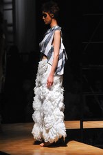 ノゾミイシグロ オートクチュール＆タンバリン 2014年春夏コレクション - 平和を問う｜写真62