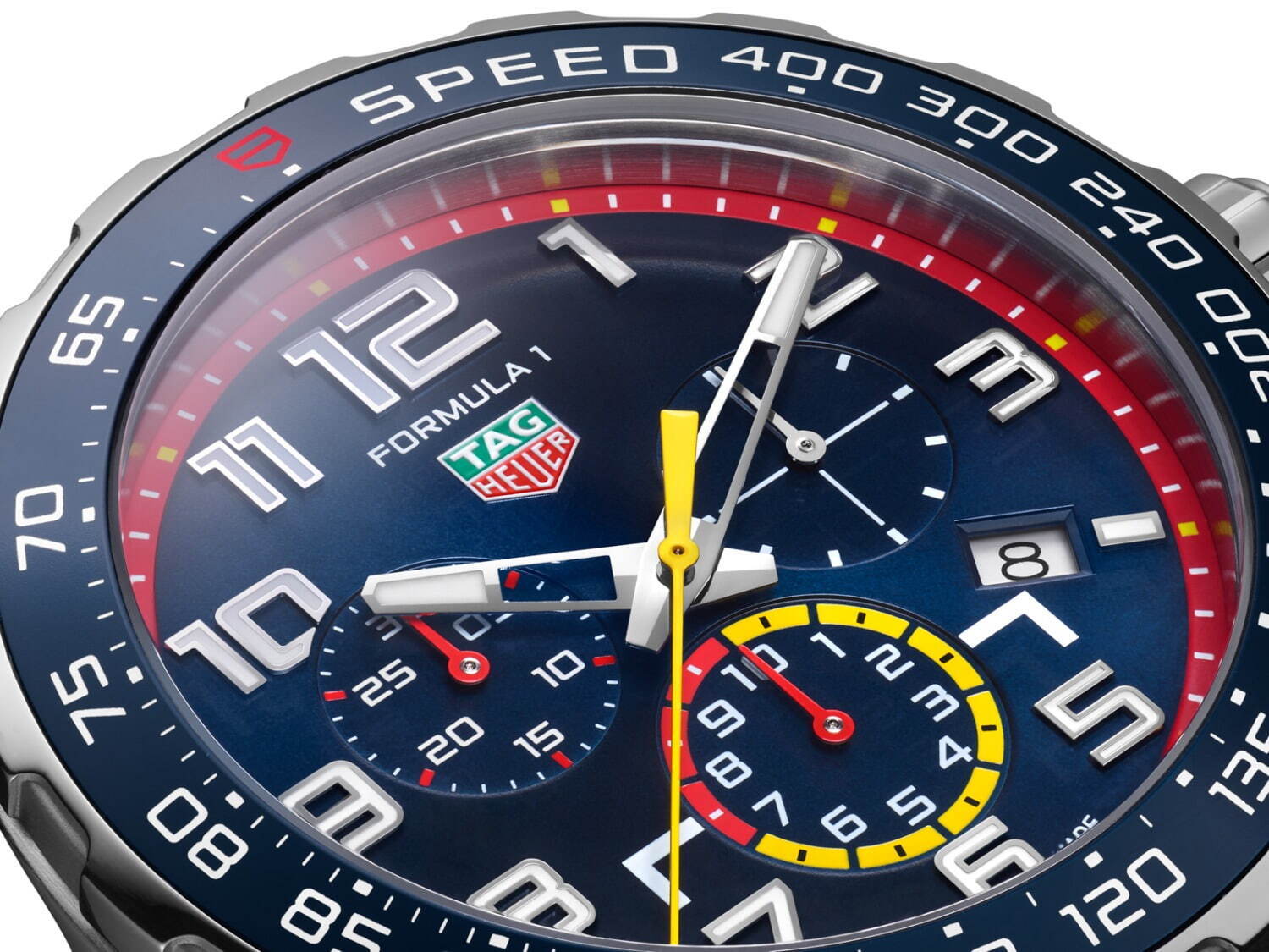 タグ・ホイヤー×レッドブル レーシングのメンズ腕時計、F1カーのコックピット着想ダイヤル｜写真10