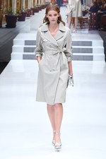 ユキ トリヰ インターナショナル 2014年春夏コレクション - にぎやかに漂わせた品格｜写真3