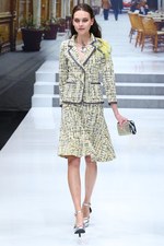 ユキ トリヰ インターナショナル 2014年春夏コレクション - にぎやかに漂わせた品格｜写真14