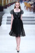 ユキ トリヰ インターナショナル 2014年春夏コレクション - にぎやかに漂わせた品格｜写真53