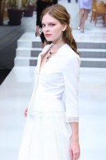 ユキ トリヰ インターナショナル 2014年春夏コレクション - にぎやかに漂わせた品格｜写真59