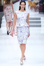 ユキ トリヰ インターナショナル 2014年春夏コレクション - にぎやかに漂わせた品格｜写真63