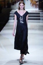 ユキ トリヰ インターナショナル 2014年春夏コレクション - にぎやかに漂わせた品格｜写真68