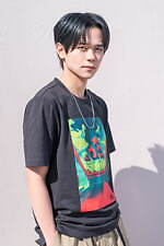 藤牧京介 日プ Tシャツ adidas - 藤牧京介着用 ini コラボ adidas Tシャツの通販 by