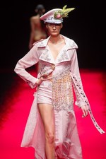 ジン カトウ2014年春夏コレクション - エレガントに表現するアンチ・ミリタリズム｜写真18