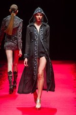 ジン カトウ2014年春夏コレクション - エレガントに表現するアンチ・ミリタリズム｜写真31