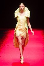 ジン カトウ2014年春夏コレクション - エレガントに表現するアンチ・ミリタリズム｜写真36