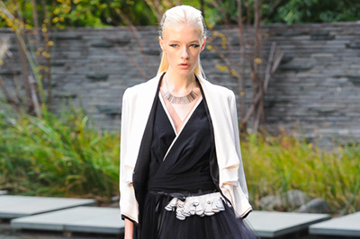 ソマルタ、モトナリオノがジャカルタファッションウィークに参加、ショー開催