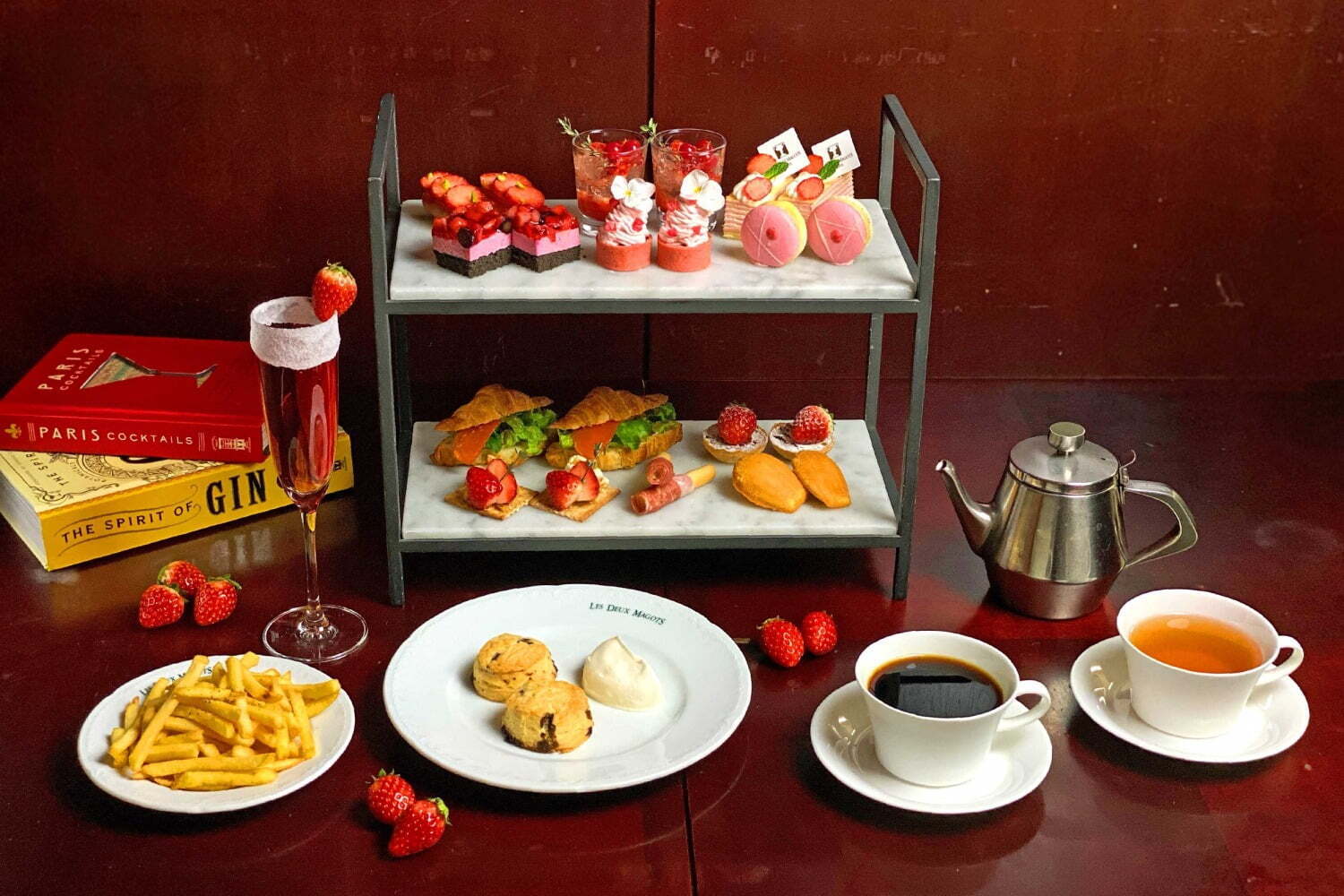 フレンチフライ｜Bunkamuraドゥ マゴ パリ「苺のアフタヌーンティーセット」、贅沢いちごのエクレア＆モンブラン