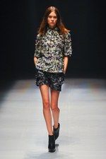 ヨハン クー ゴールドレーベル 2014年春夏 - 視覚効果で魅せる、美しく冷酷なストーリー｜写真2