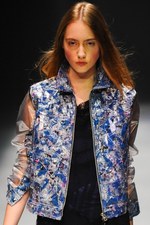 ヨハン クー ゴールドレーベル 2014年春夏 - 視覚効果で魅せる、美しく冷酷なストーリー｜写真10